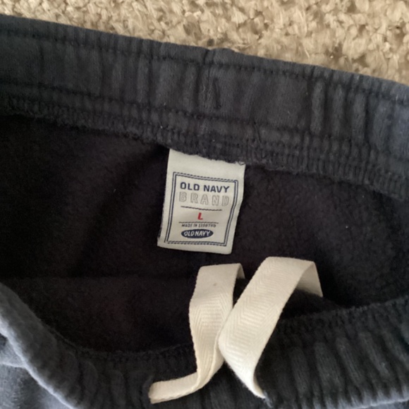 Bundle- Boys L- perfect for outdoor playtime - Picture 2 of 7